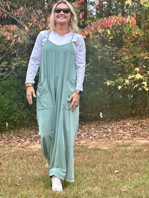 Easel Mineral Washed Jumper