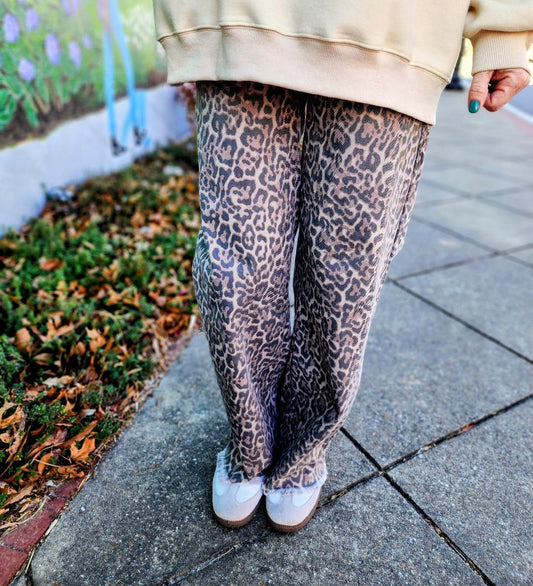 Wild Grace Wide-Leg Leopard Pants